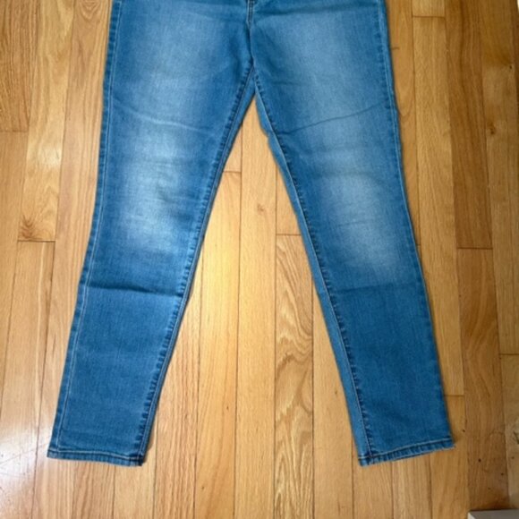 Old Navy, Mid-Rise Super Skinny, Size 8, Blue - Picture 2 of 4